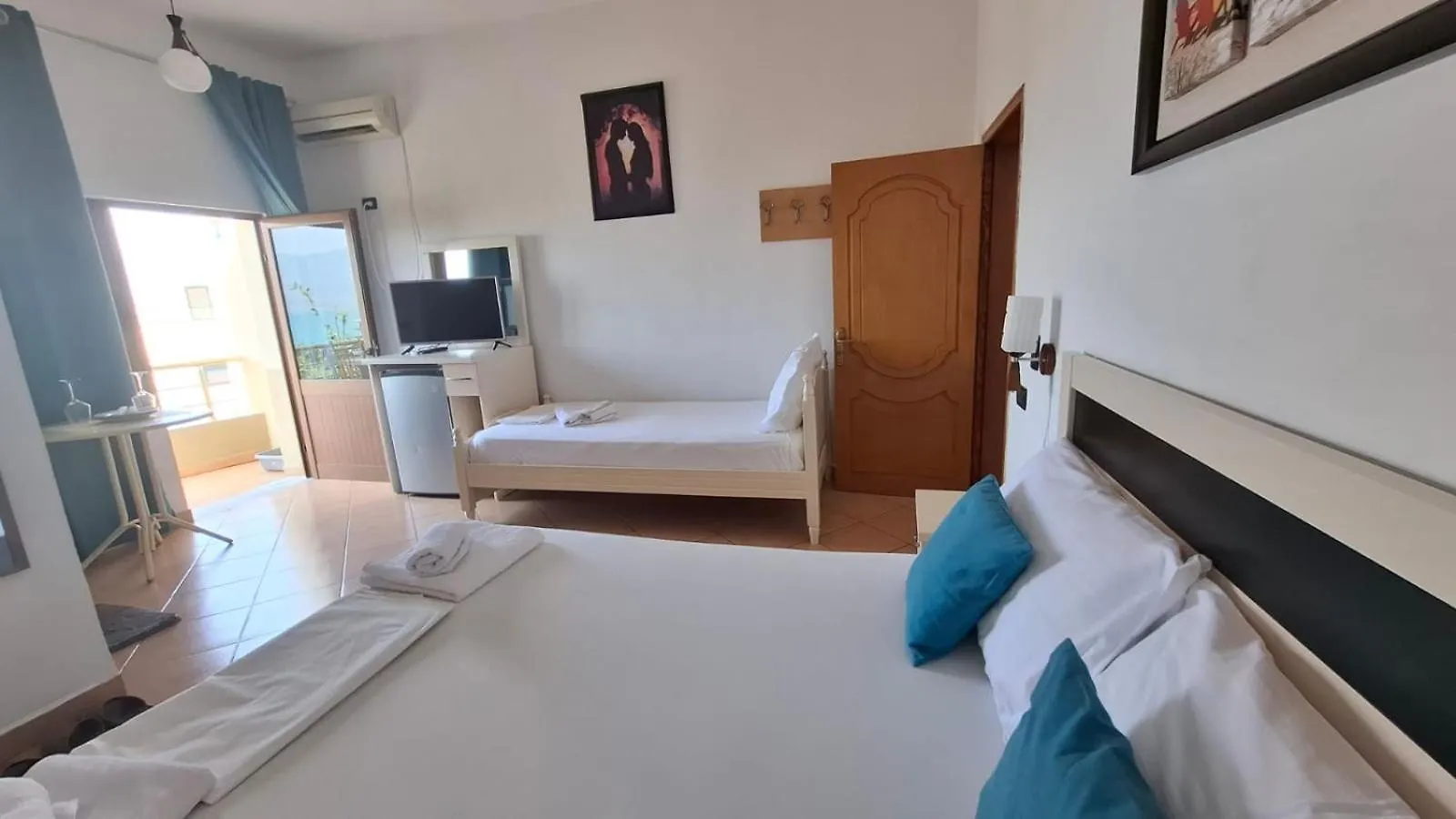 Hotel Sirena Radhimë